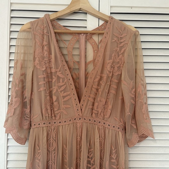 Pink Lace Dress - Picture 2 of 3